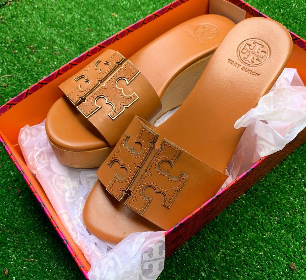 Tory Burch Wedge Slides Size , Women's Fashion, Footwear, Flats &  Sandals on Carousell