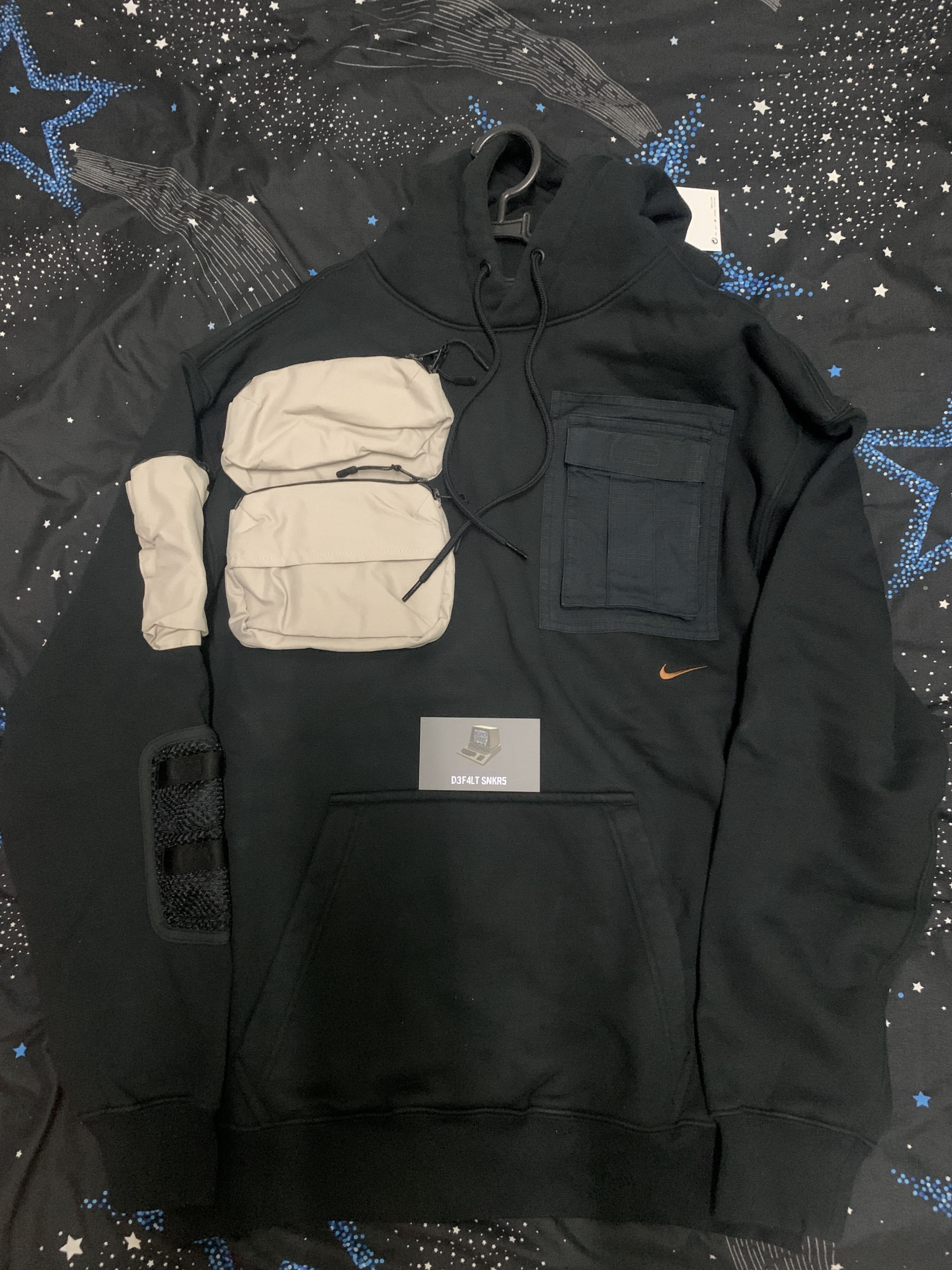 Travis Scott x Nike Utility Hoodie, Men's Fashion, Tops & Sets ...