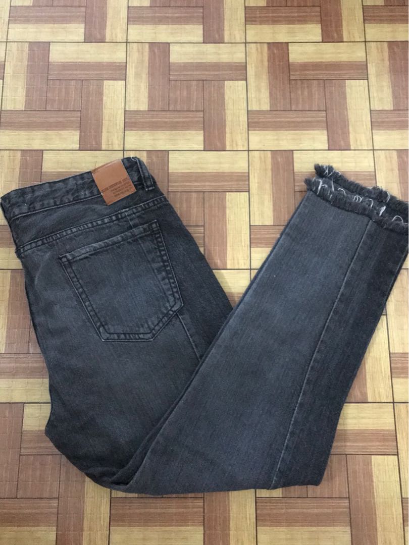 jeans with ripped ends
