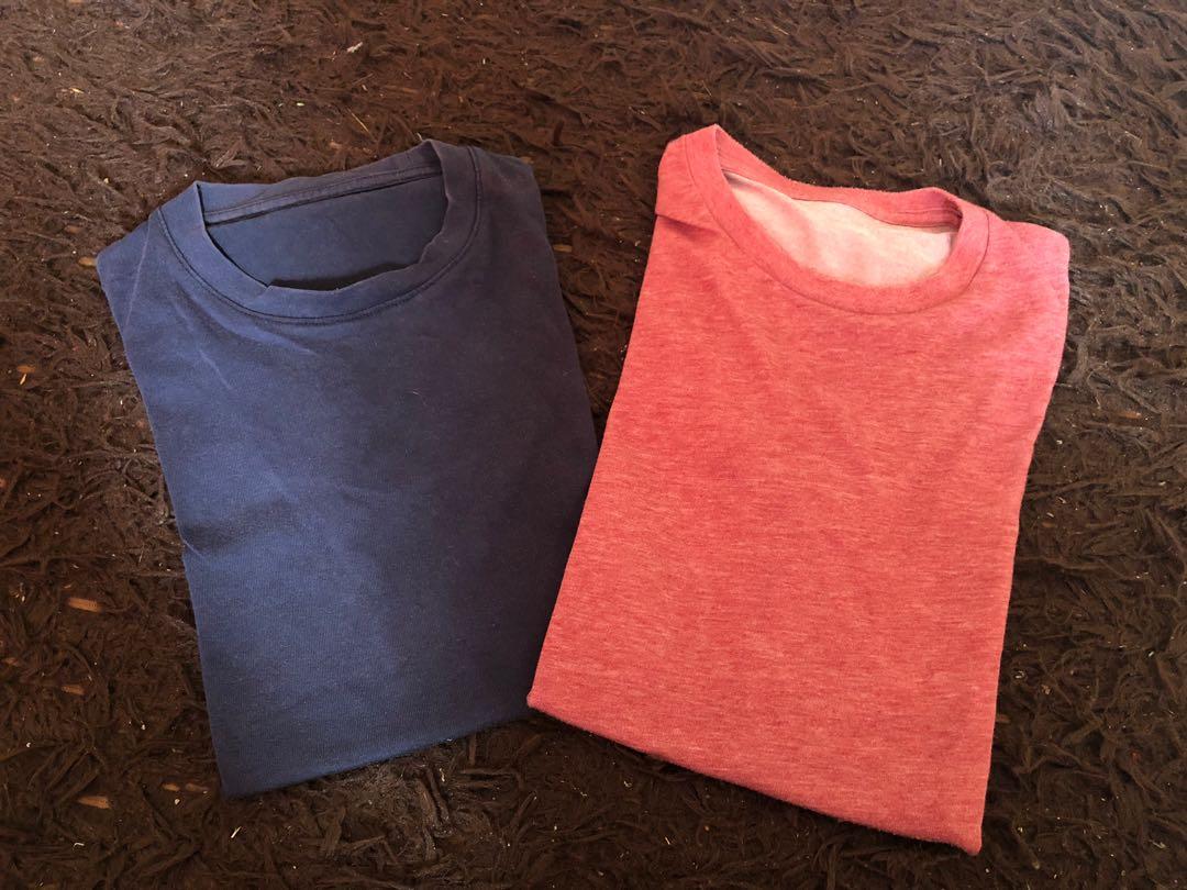 Uniqlo Basic Tee (Category: Tshirts & Polo Shirts) located in Bayan Lepas. Submitted by 65_rf (Listing ID 1012307623, Image 1). Description: Combo price Uniqlo Size S Pit 18 | length 25 Price include postage .
