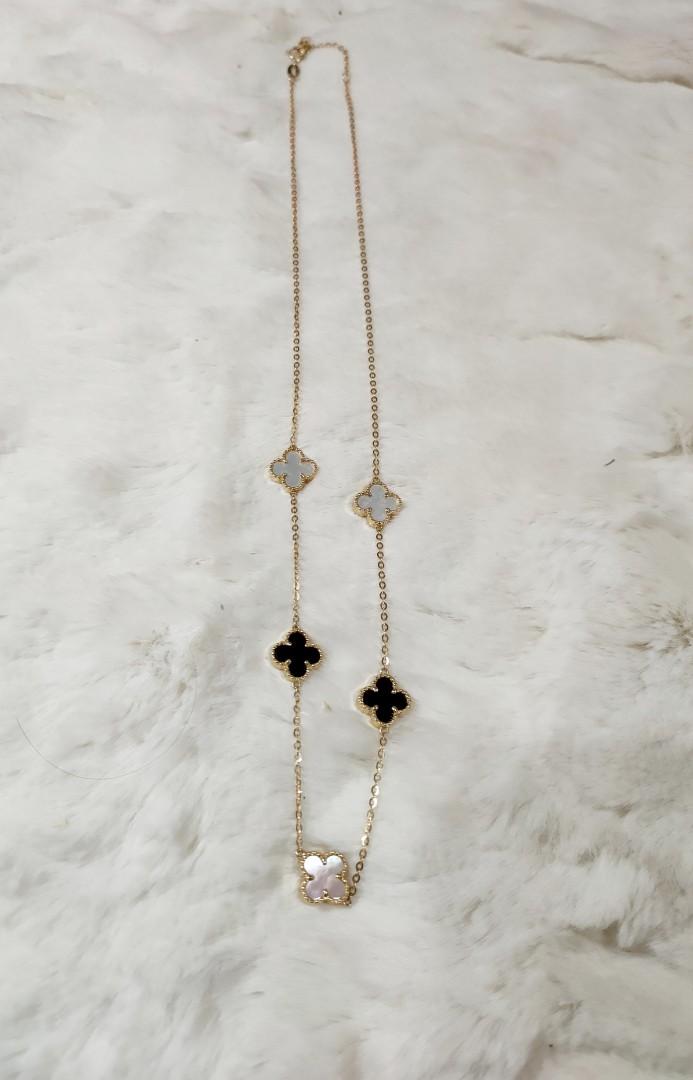 Van Cleef Black White Necklace 18k 5 6g Women S Fashion Jewelry Organizers Necklaces On Carousell