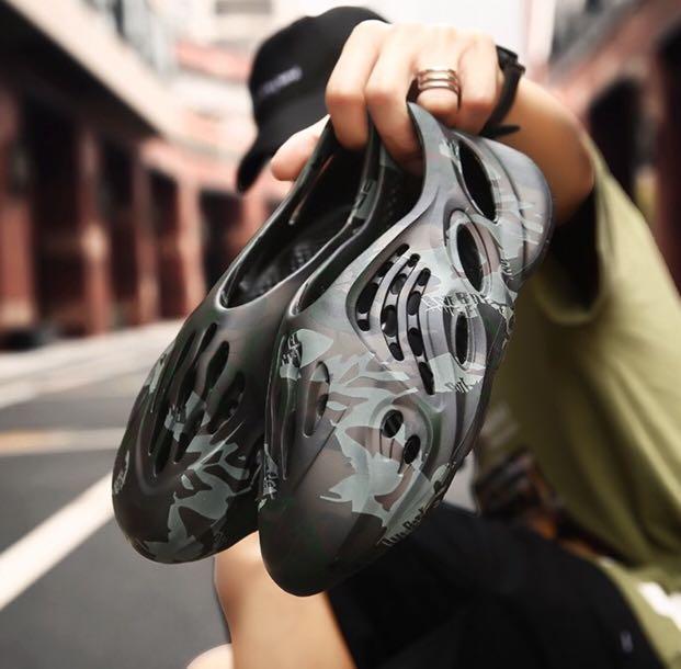 Custom hotsell yeezy foams