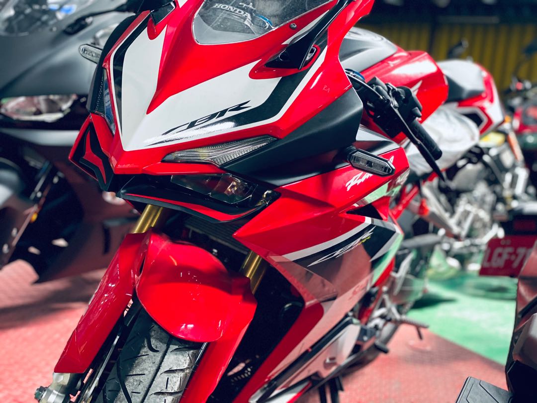 天美重車 19 款新車紅白配色new Honda Cbr250rr Abs 機車 重機在旋轉拍賣