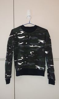 （分類：）位於 。 由 double__chin 提交（商品編號 1017511753，圖片 1）。簡介： 。