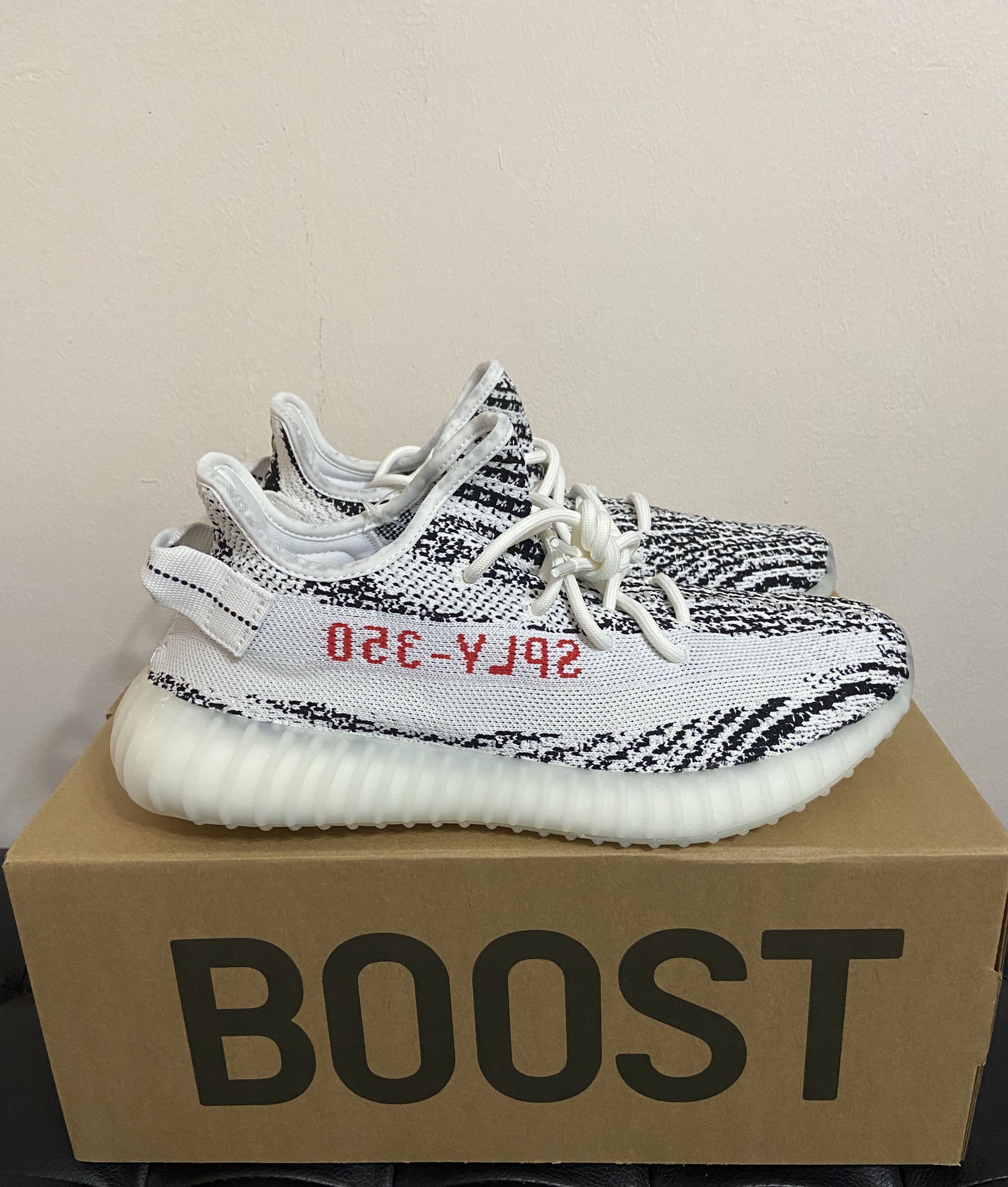 yeezys 350 zebra