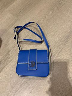 （分類：）位於 。 由 bambichon 提交（商品編號 1017558710，圖片 1）。簡介： 。