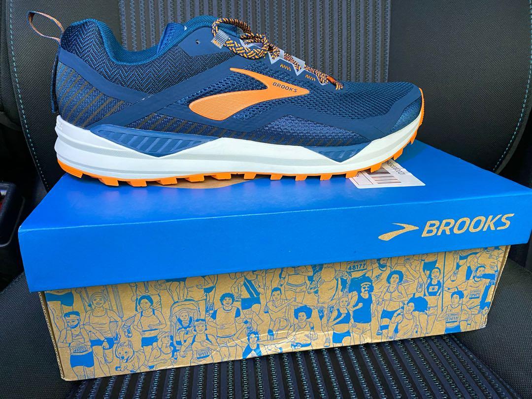 brooks cascadia size 11