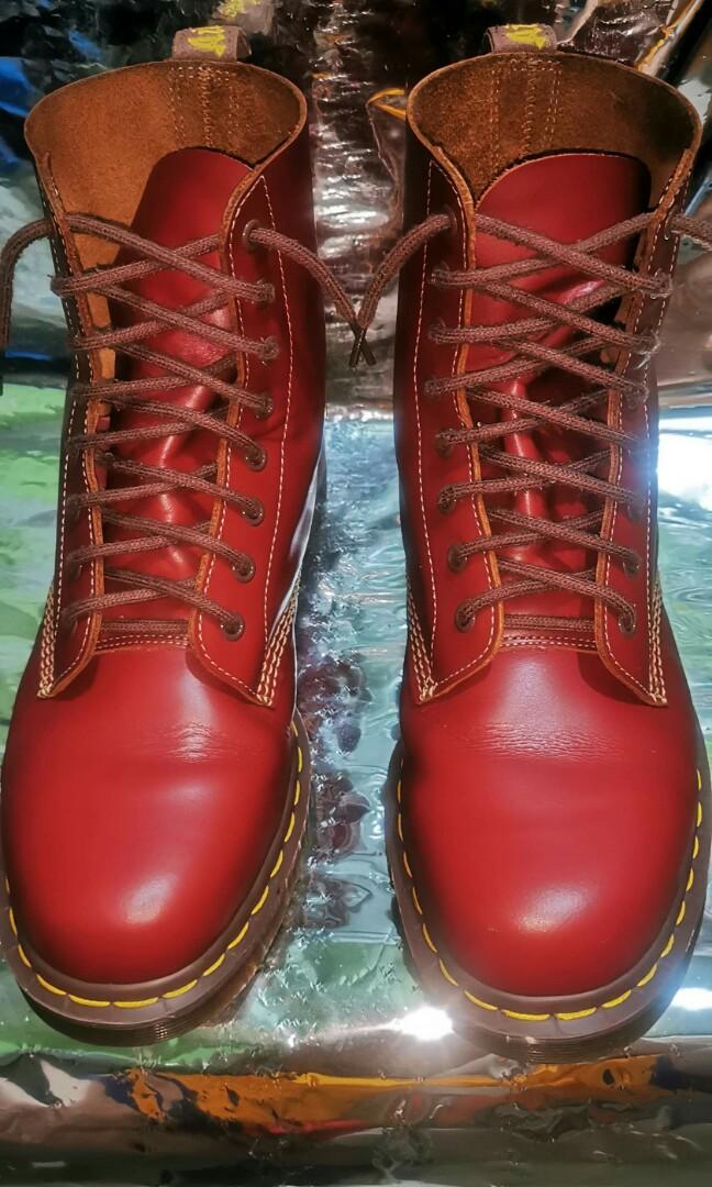 1 hole oxblood doc martens