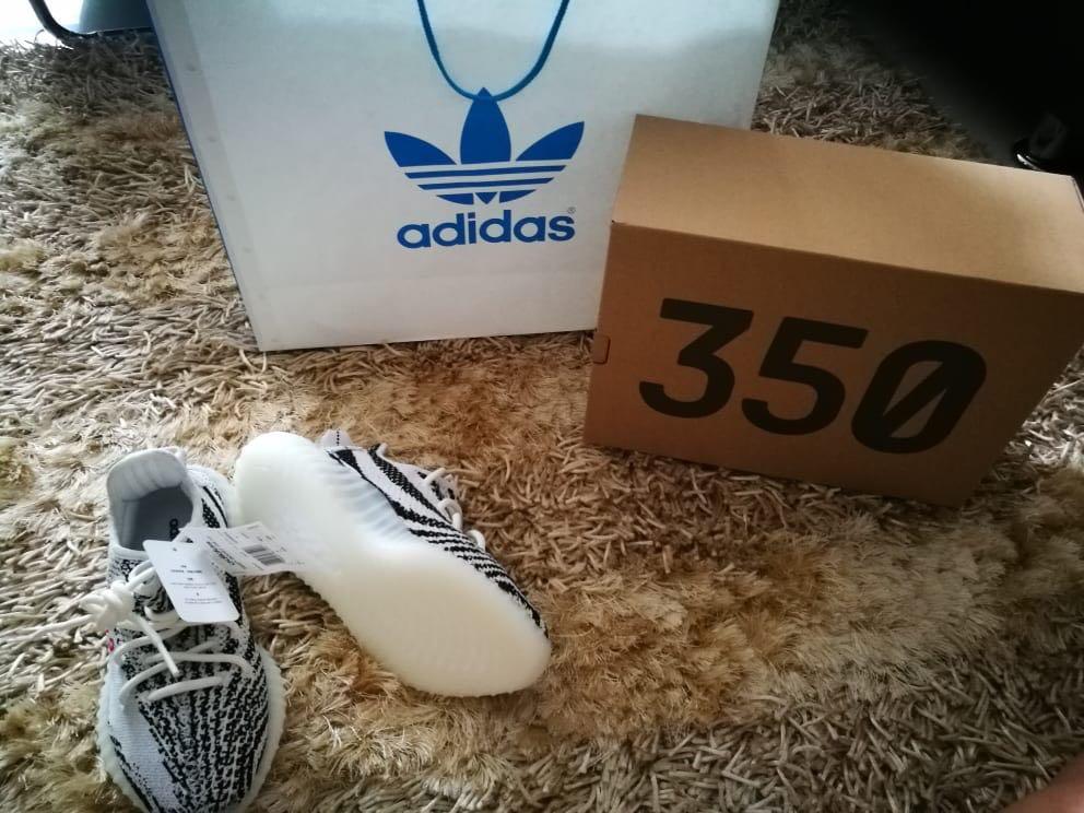 Yeezy sales gs size