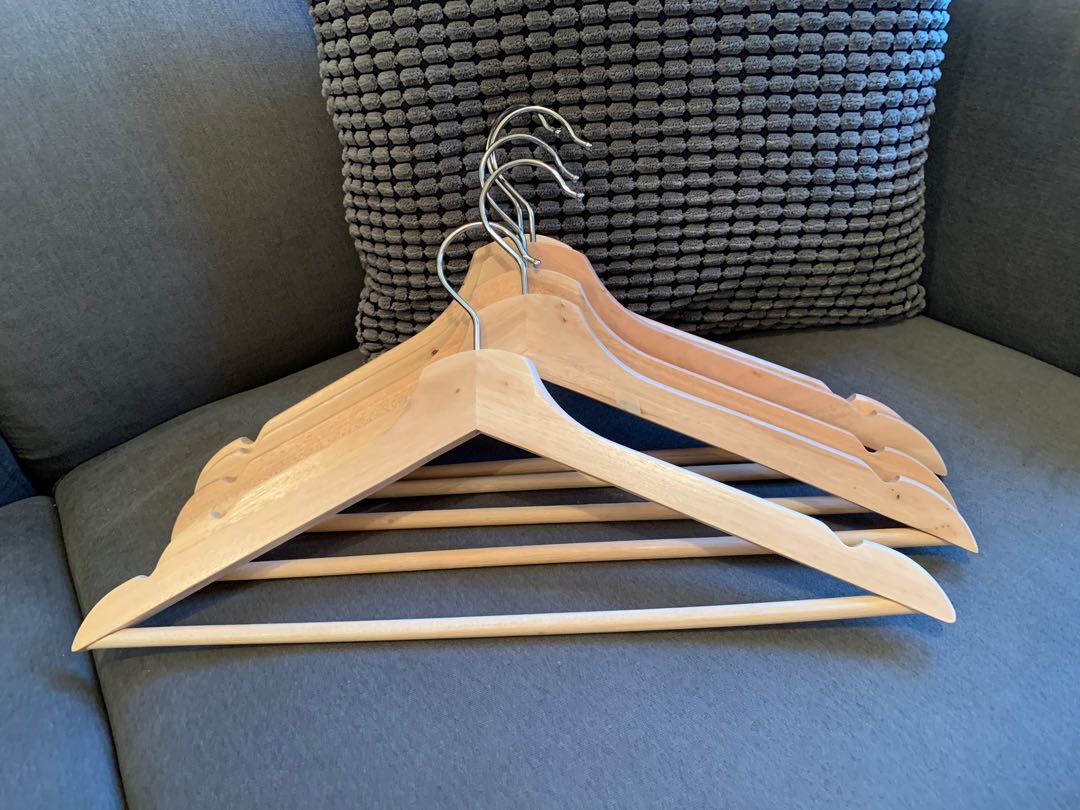 IKEA wood hangers * 100 pieces available *, 傢俬＆家居, 傢俬, 書櫃、櫃子及架 Carousell