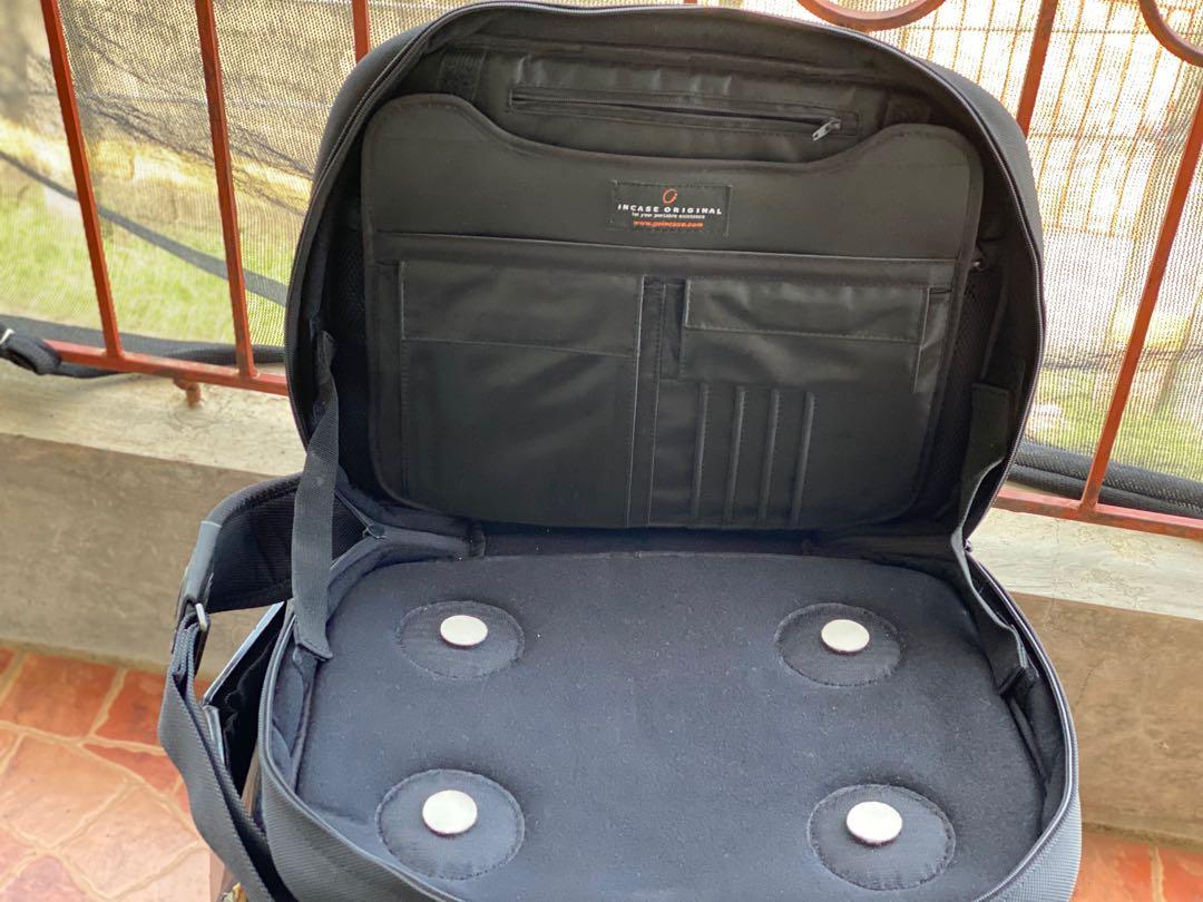 Incase Laptop Bag (Category: Backpacks) located in Baguio. Submitted by saymineexchange (Listing ID 1017415965, Image 3). Description: .