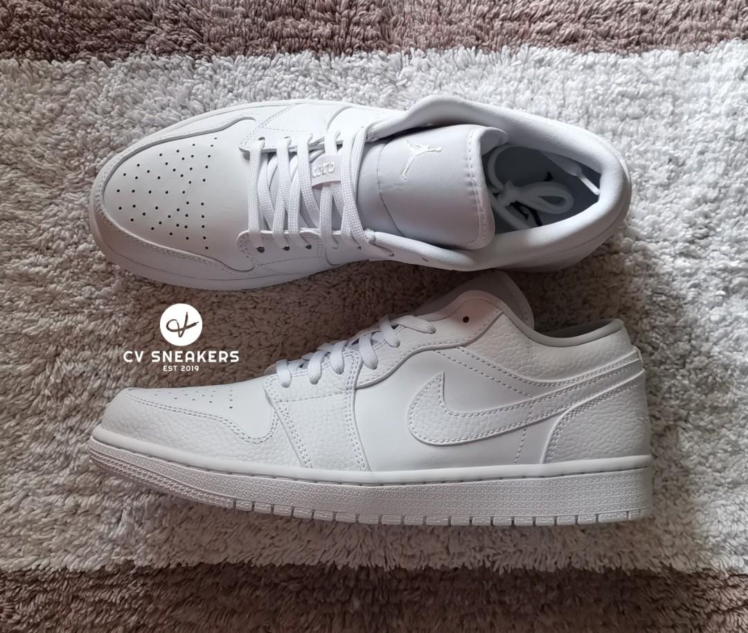 dunk low triple white