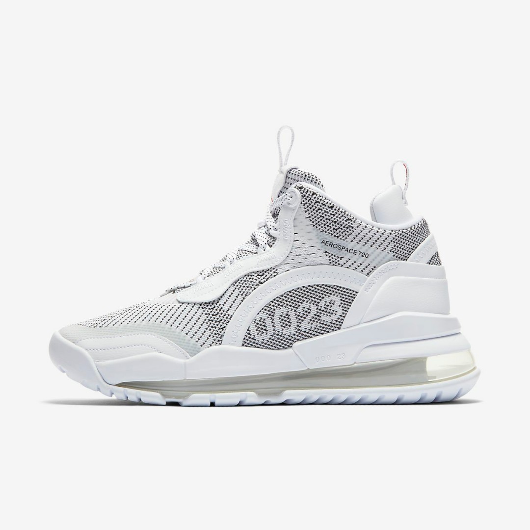 Jordan Aerospace 720 JCRD 1072020009, Fesyen Pria, Sepatu , Sneakers di  Carousell