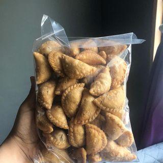 Karipap Serunding Food Drinks Carousell Malaysia