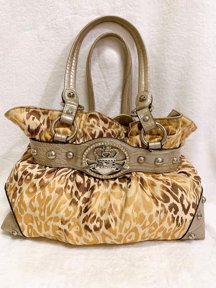 kathy van zeeland shoulder bags