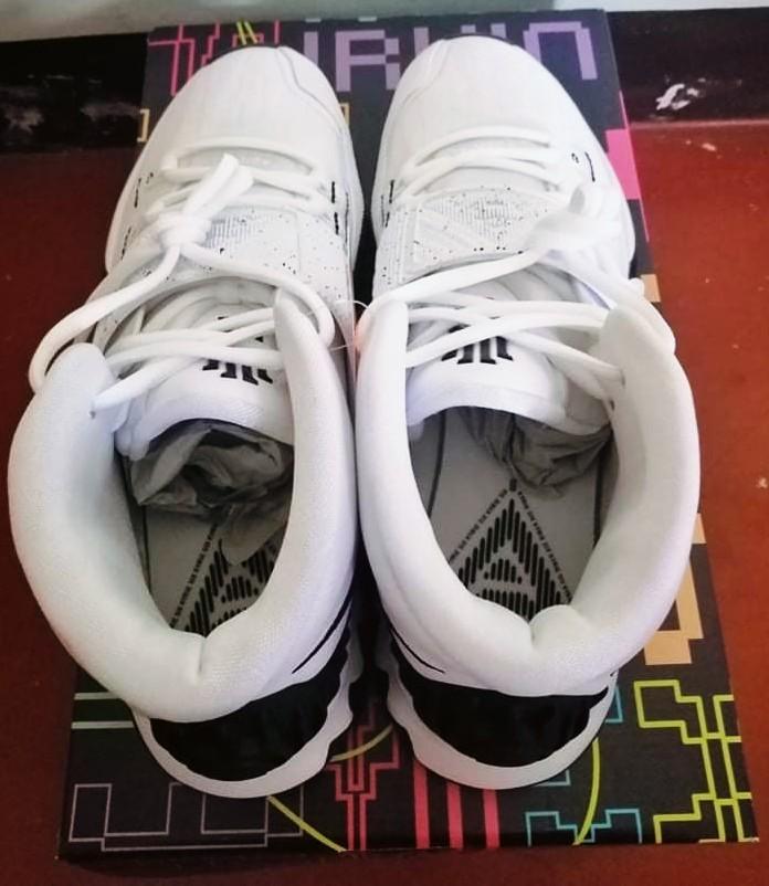 kyrie 6 ep white