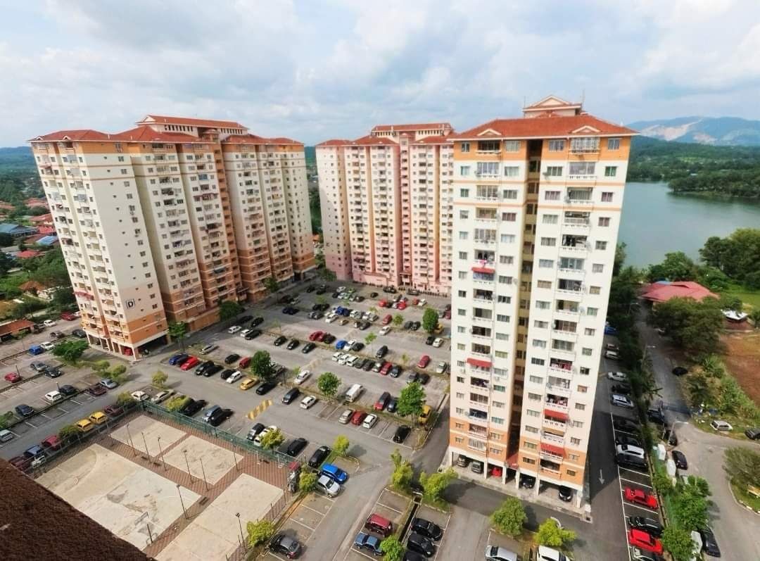 Level 1 Apartment Laguna Biru 1 Tasik Biru Kundang Rawang Property For Sale On Carousell