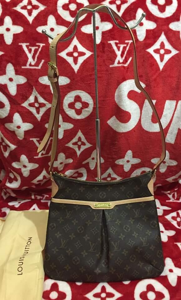 Lv Bloomsbury Monogram 2024 www.alhudapk