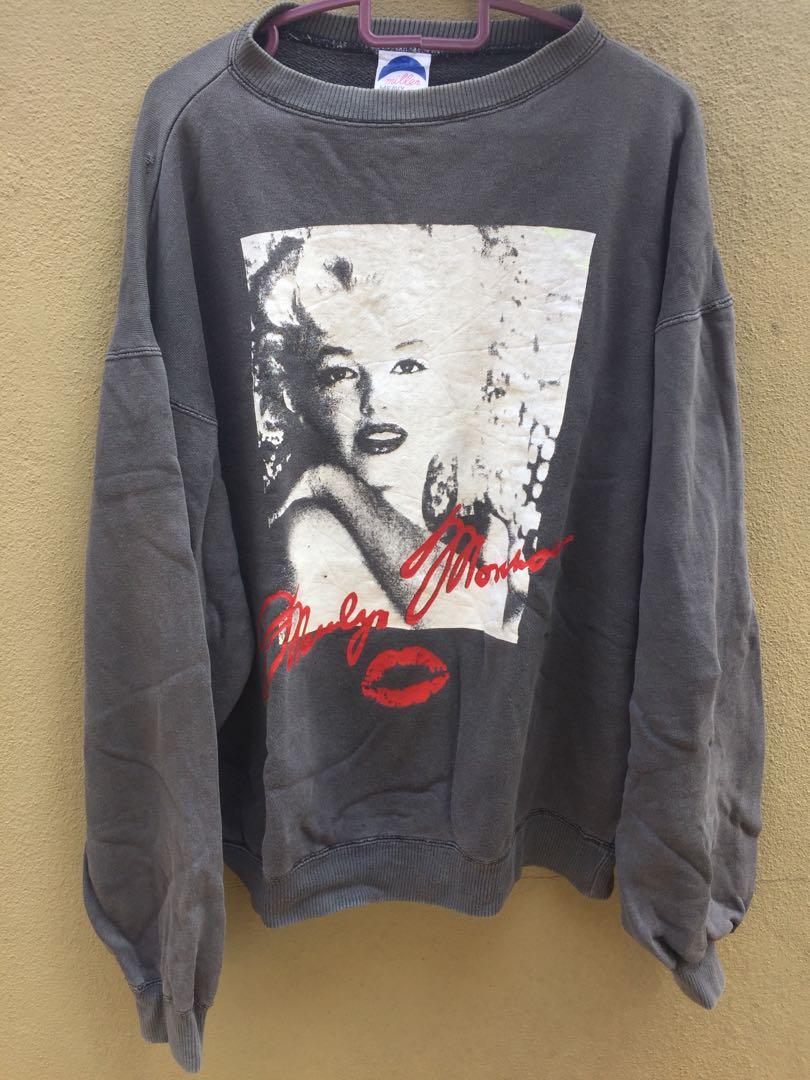 Marilyn hot sale monroe sweatshirt