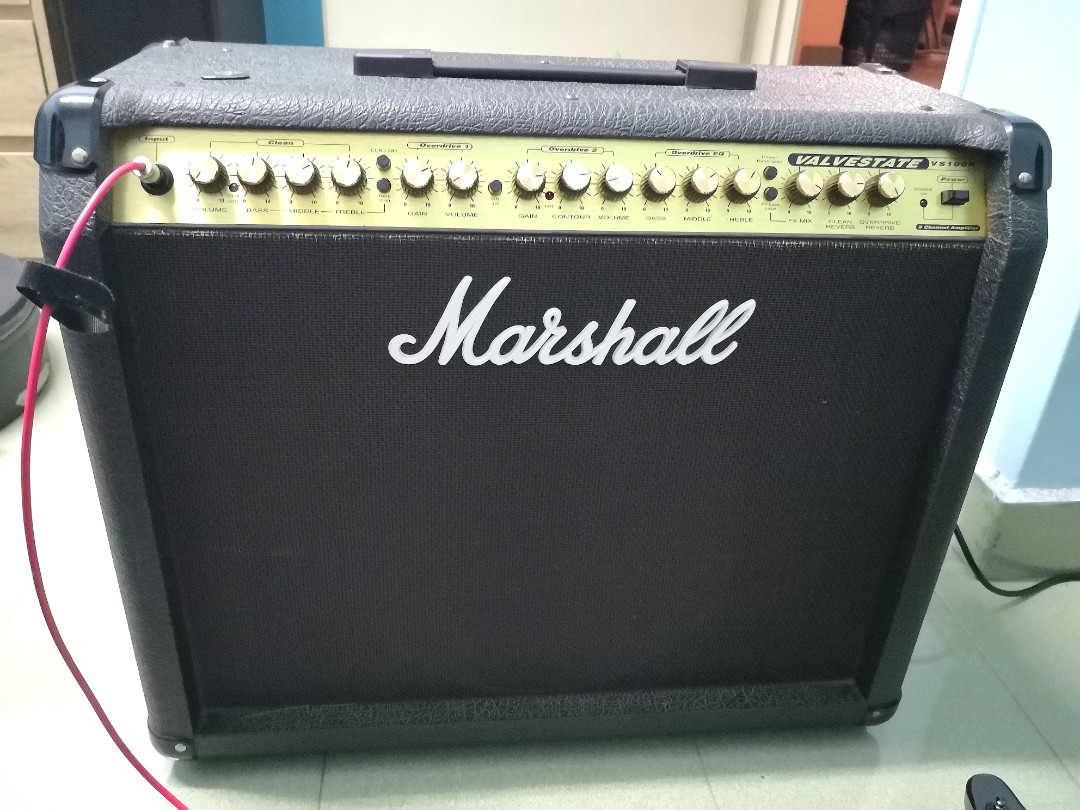 Marshall valvestate store 100 combo