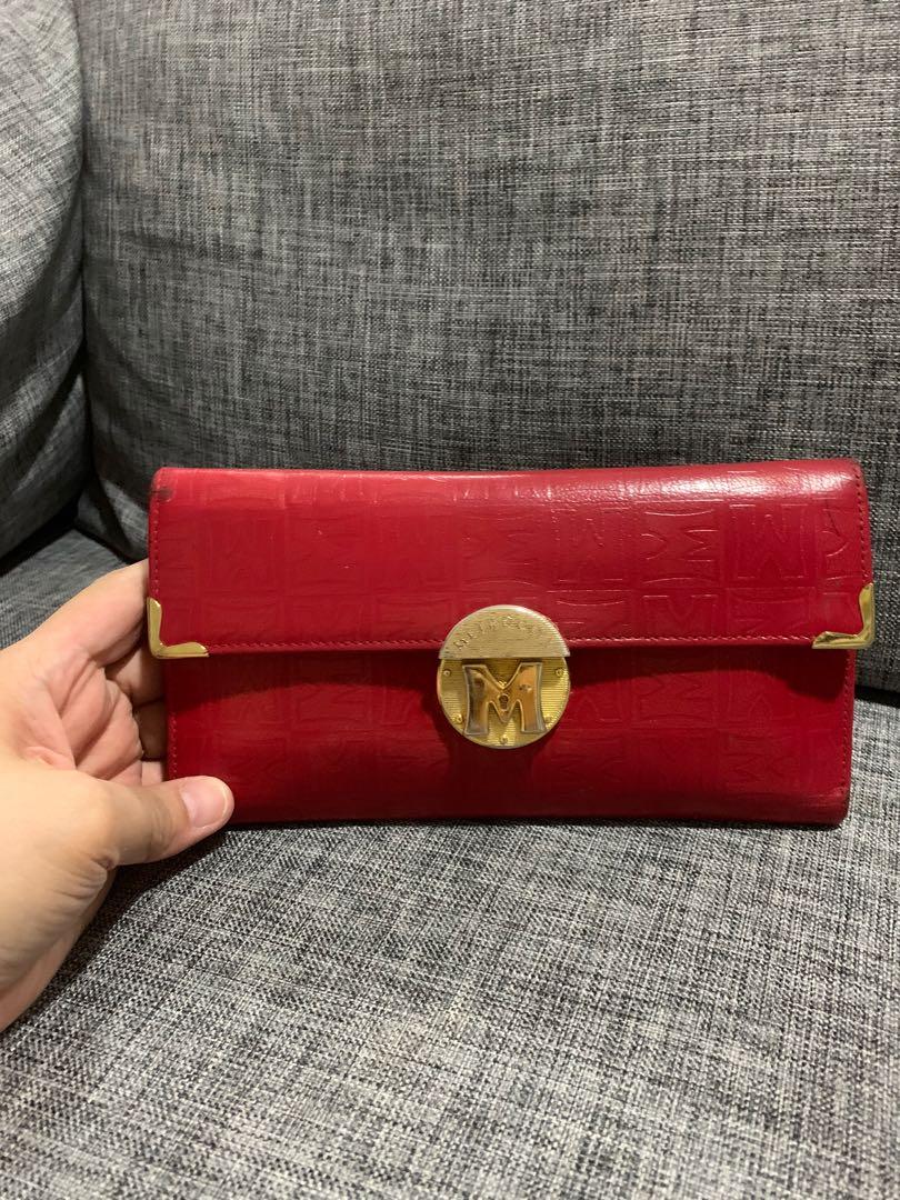 Metro city red wallet authentic, Fesyen Wanita, Tas & Dompet di Carousell