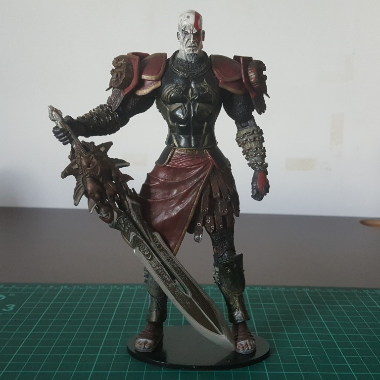 Neca God of War Kratos with Ares Armor Figure, Hobbies & Toys