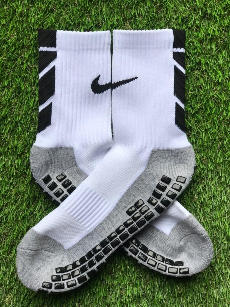 nike anti slip socks