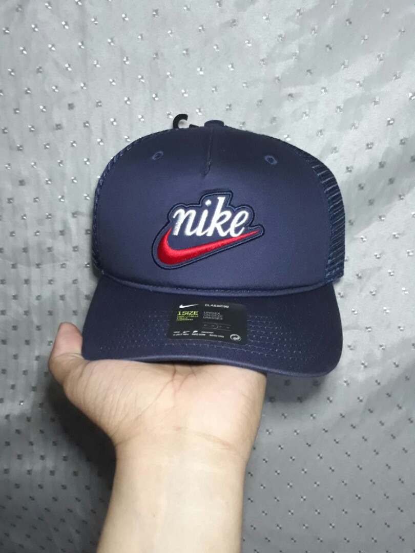 nike trucker cap