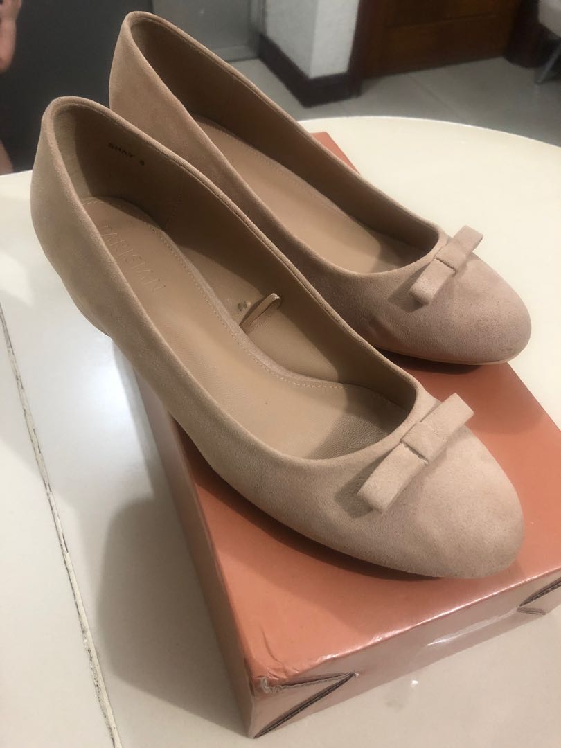 nude close shoes