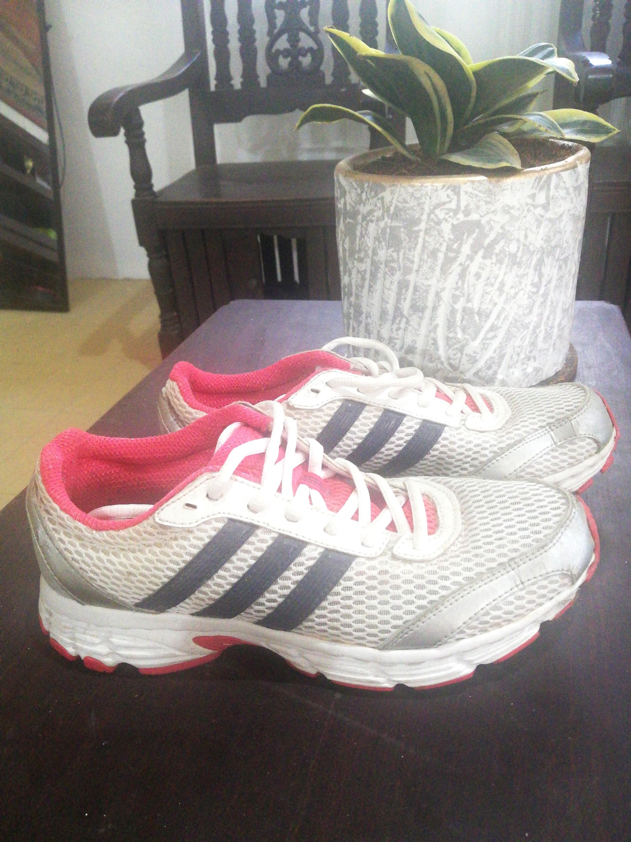 adidas rubber shoes