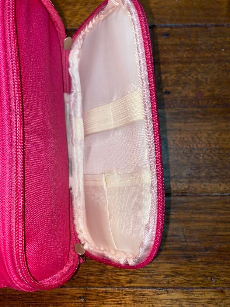 Pink makeup bag organizer (Category: Makeup) located in Quezon. Submitted by abubot (Listing ID 1017439984, Image 3). Description: Shipping: grab/angkas/lalamove or tell me what courier you prefer Payment: bank deposit/gcash.