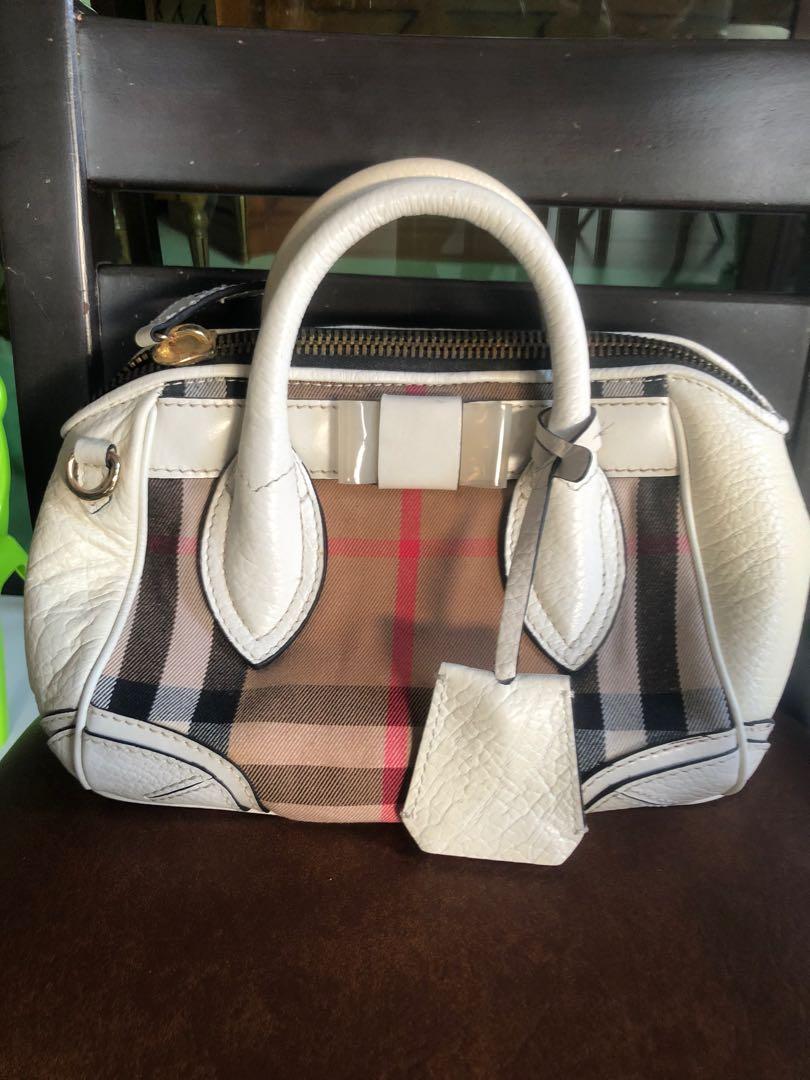 Pre owned burberry bags Clearance