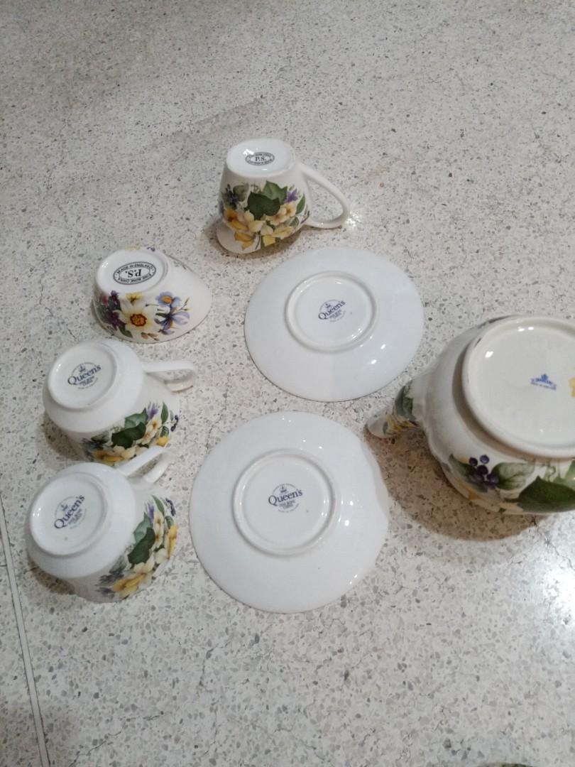 SALE Vintage Sadler Yellow Daffodil Flowers Floral Pattern Teapot & Lid