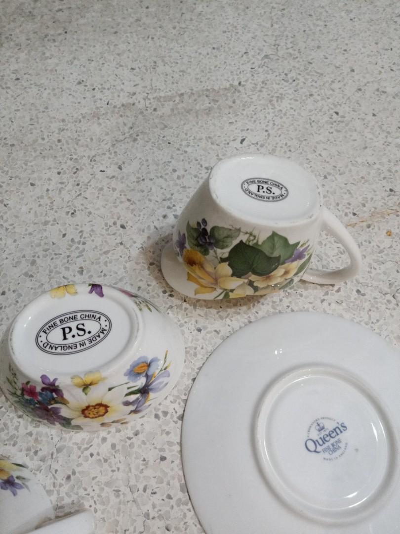 SALE Vintage Sadler Yellow Daffodil Flowers Floral Pattern Teapot & Lid