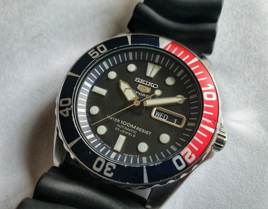 Seiko 5 Pepsi Sea Urchin Snzf15j Men S Dive Watch Men S Fashion Watches On Carousell