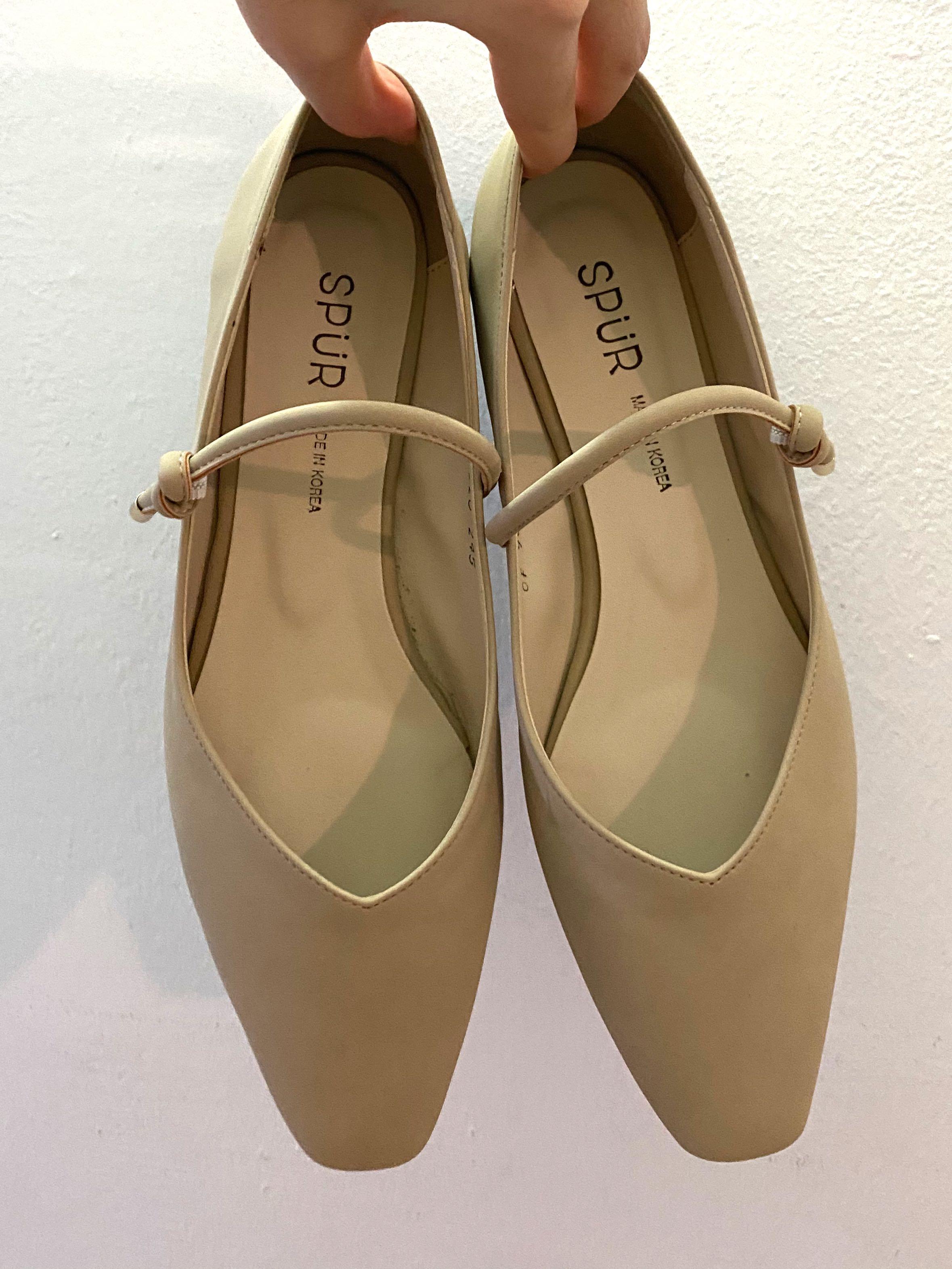 cream pointed flats