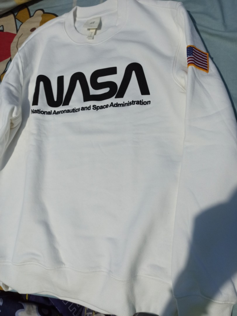 Sweater shop nasa original
