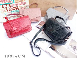 (Kategori: ) berada di . Dikirim oleh vioti_que (ID iklan 1017576429, Gambar 1). Deskripsi: .