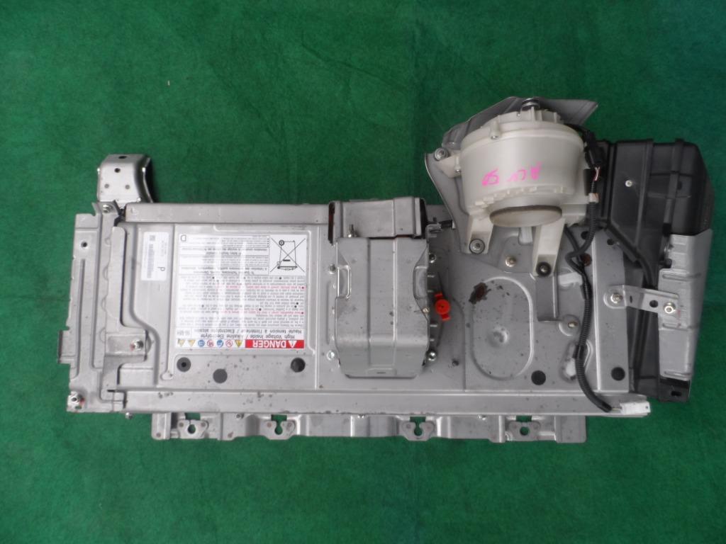 TOYOTA CAMRY 2015 HYBRID BATTERY, Auto Accessories on Carousell