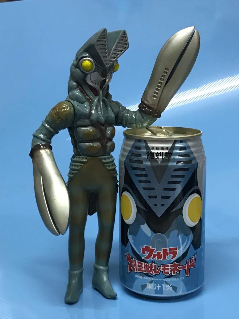 Ultraman 咸蛋超人 宇宙忍者 巴魯坦星人 バルタン星人 Baltan Seijin 汽水罐非賣品 祇作貨品高度參考用 玩具 遊戲類 玩具 Carousell