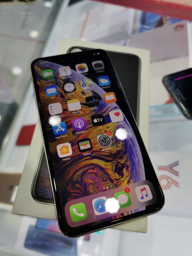 Used Mint Apple Iphone Xs Max 64gb On Carousell