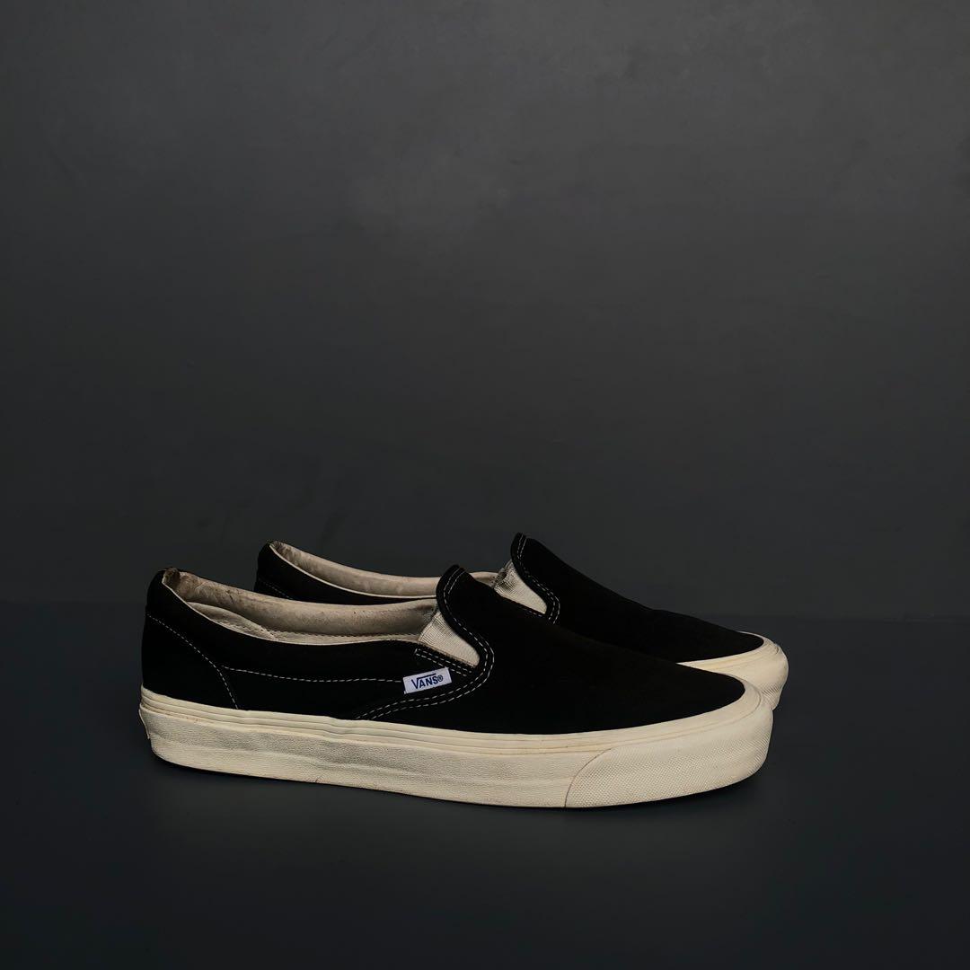 vans slip on vault