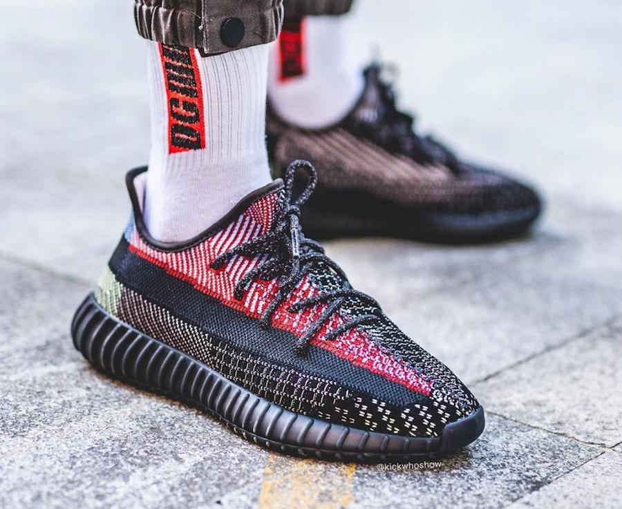 adidas Yeezy Boost 350 V2, 男裝, 男裝鞋 - Carousell