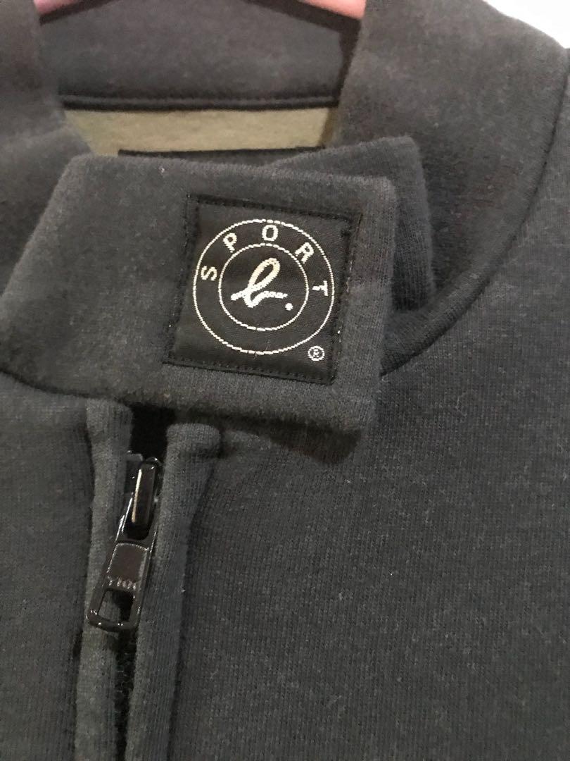 Agnes B Sport Black x Army Green Jacket (Category: Coats, Jackets and Outerwear) located in Quezon City. Submitted by arriahc99 (Listing ID 1019717828, Image 3). Description: - barely used (used only 1x) - no issues - 10/10 RFS: decluttering QC area. MOP: COD, gcash, bdo, pnb MOD: angkas, grab, lalamove, lbc (if getting many items at once) Delivery is shouldered by the buyer. .