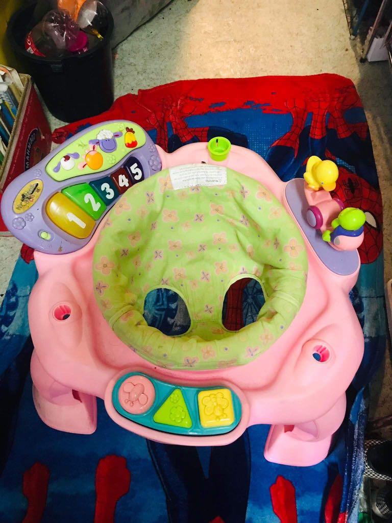 jumperoo safety rosa