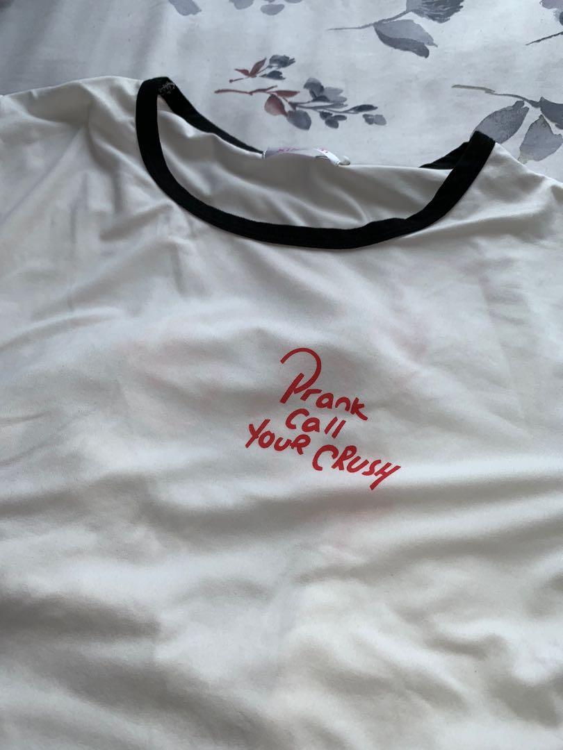 basic white ringer oversize tee (Category: Shirts) located in Singapore. Submitted by autisticunicorn (Listing ID 1019615535, Image 1). Description: i got this from shoppee awhile back ! unworn!! is a super basic top and trendy design hehe and selling super cheap ~ 🥰 dm me for more info! .
