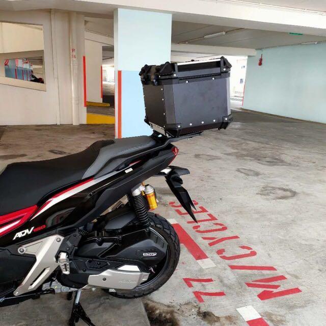 Big sale Aerox Rack+ 45L top box +back rest, Motorcycles, Motorcycle ...