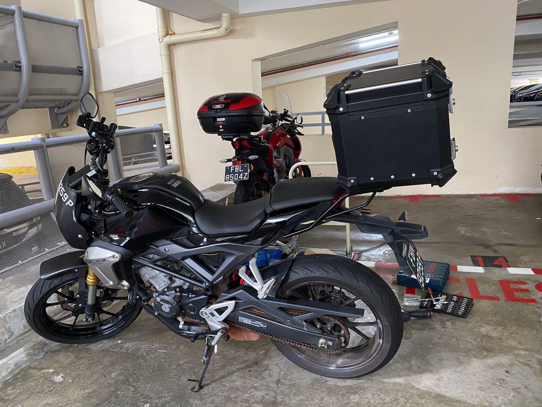 Big sale Aerox Rack+ 45L top box +back rest, Motorcycles, Motorcycle ...