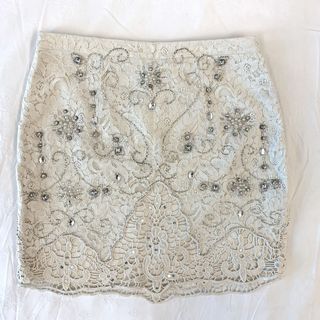(Category: ) located in . Submitted by beautyandclothes (Listing ID 1018816723, Image 1). Description: .