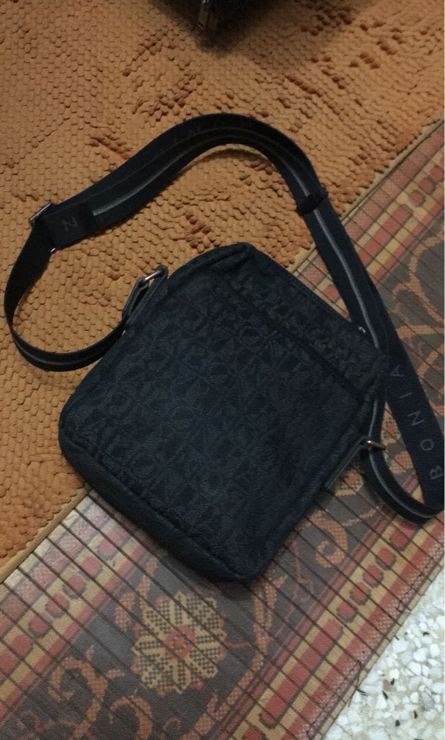 Bonia sling hot sale bag men
